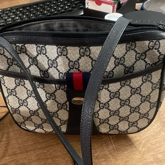 Gucci Beige and Black Crossbody Bag with Red and Blue Stripe - Picture 7 of 7